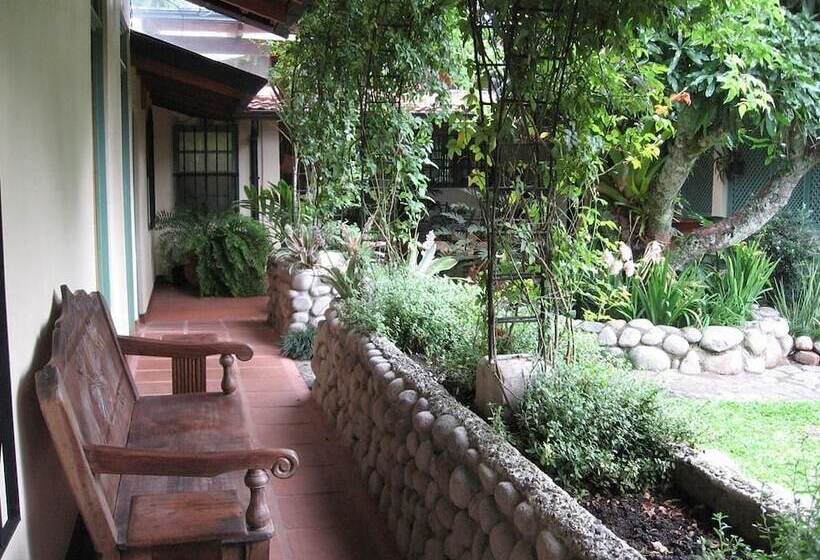 Tierra Magica B&b And Art Studio