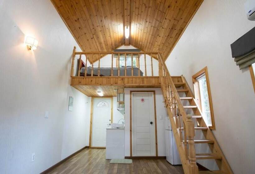 Ulsan Art And Pension