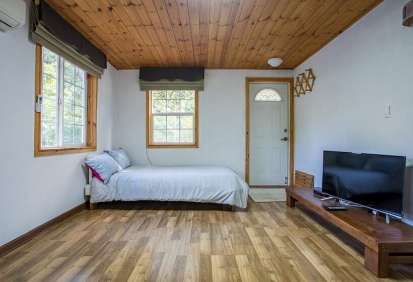 Ulsan Art And Pension