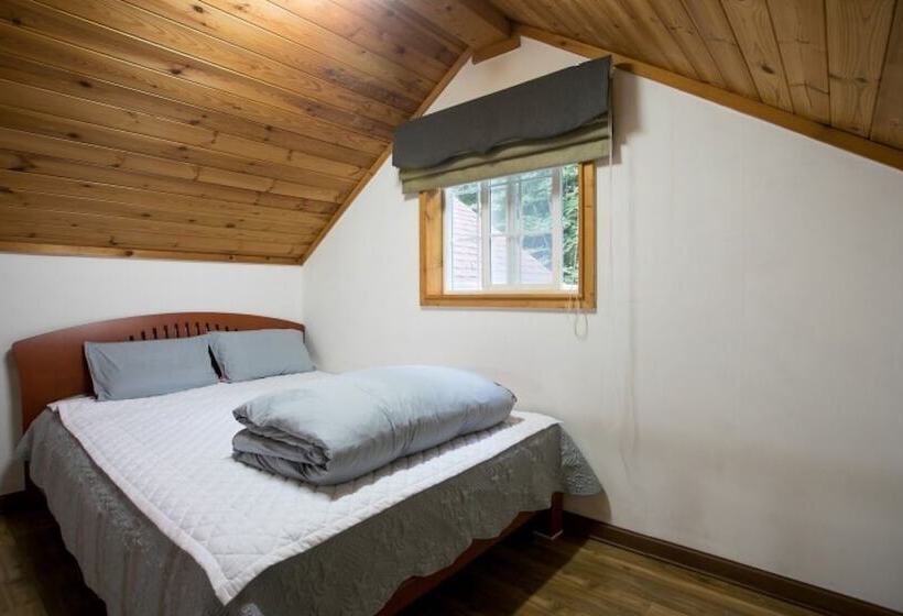 Ulsan Art And Pension