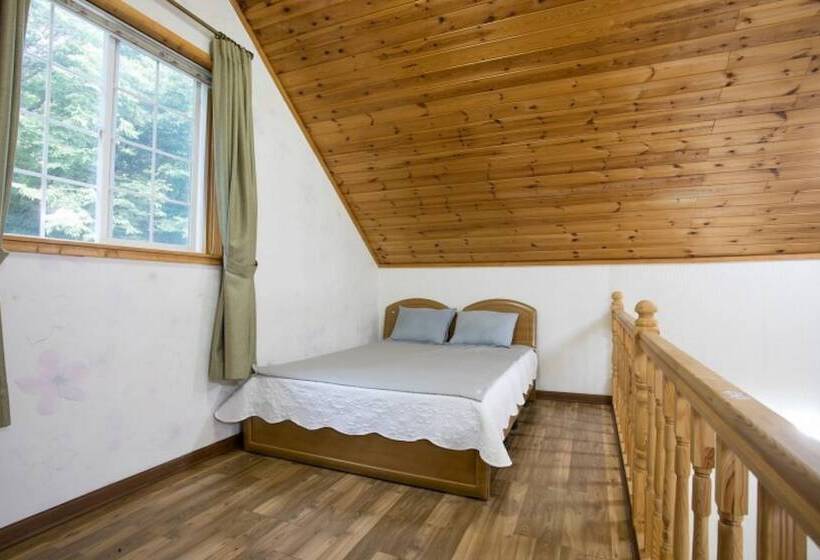 Ulsan Art And Pension