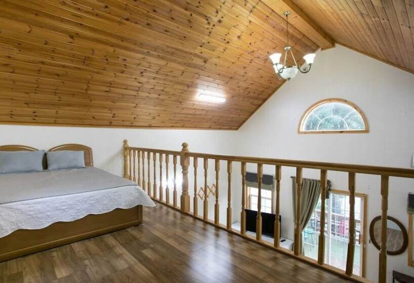 Ulsan Art And Pension