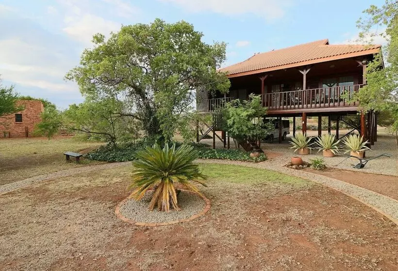 Aamiaismajoitus (B&B) Tata Farm Game Lodge