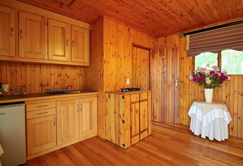 مبيت وإفطار Tata Farm Game Lodge