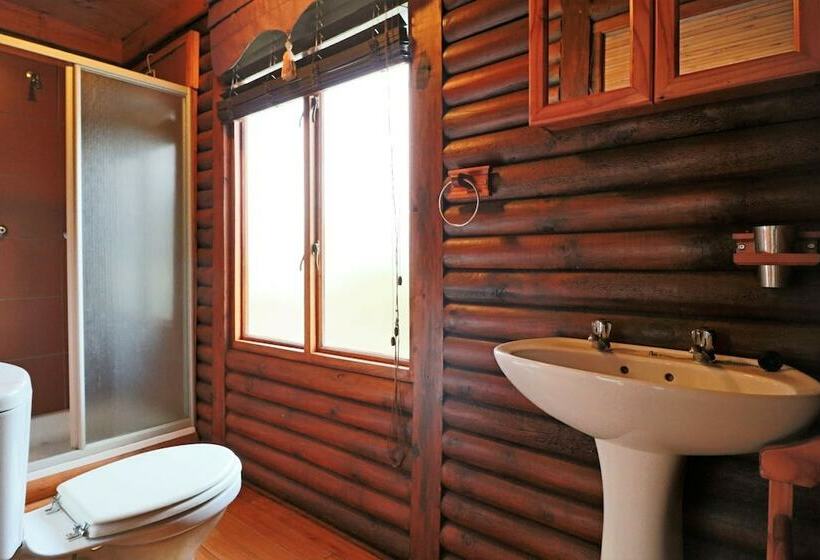 مبيت وإفطار Tata Farm Game Lodge