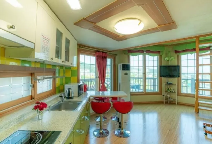 Ganghwado Rachel Pension