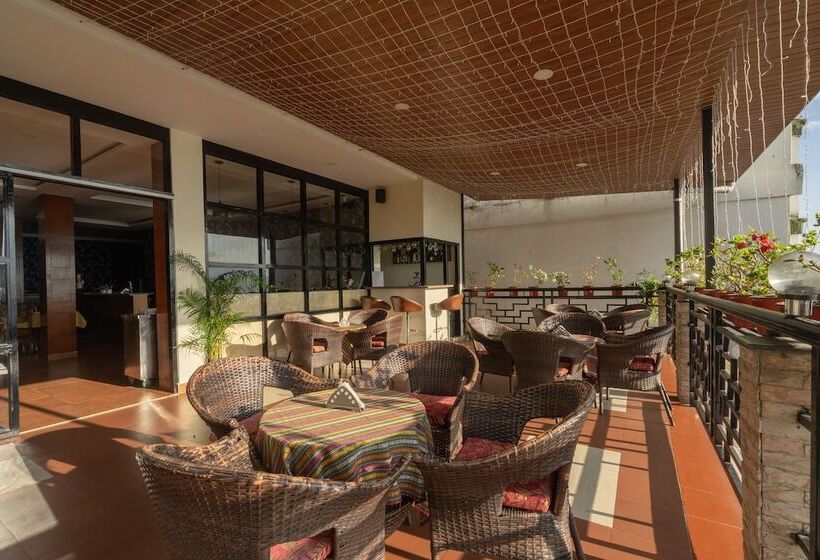 Hotel Shinkham Grand