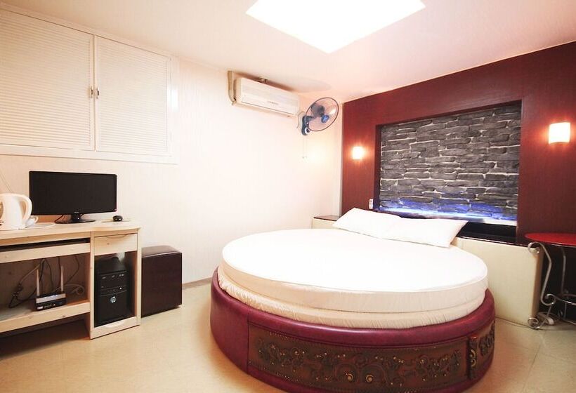 Motel Busan Dangri O2