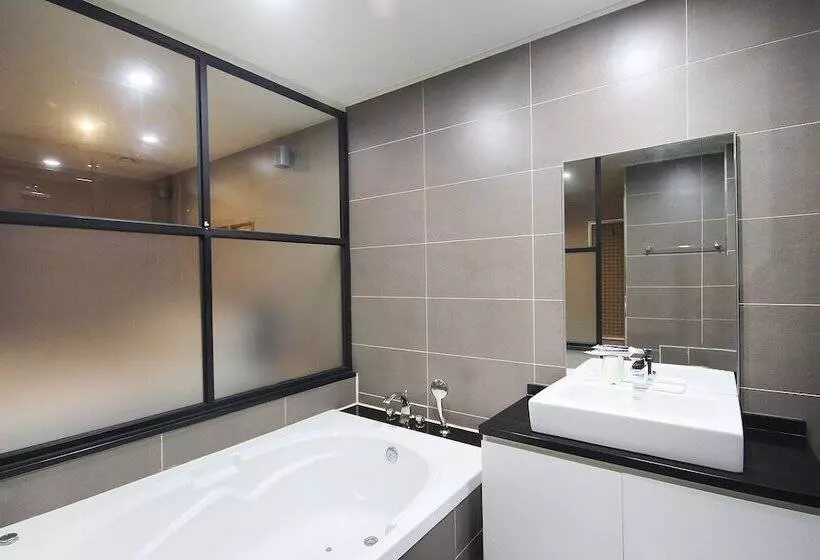 مُتل Busan Sasang Hotel Ire