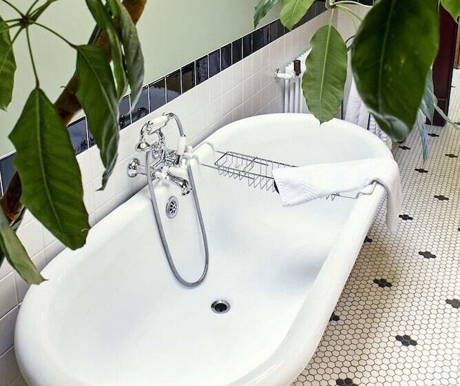 هتل Brimar Bed And Breakfast