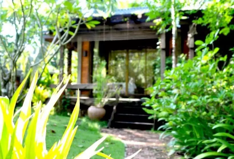 ホテル Kanokrat Resort