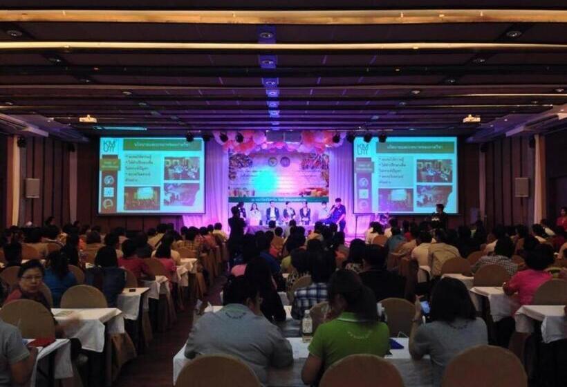 هتل Kanokrat Resort