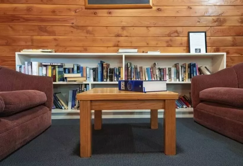 Hotelli Pipers Ski Lodge