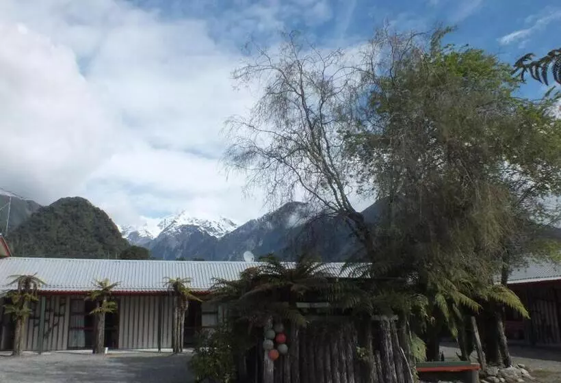 Alberg Glow Worm Accommodation