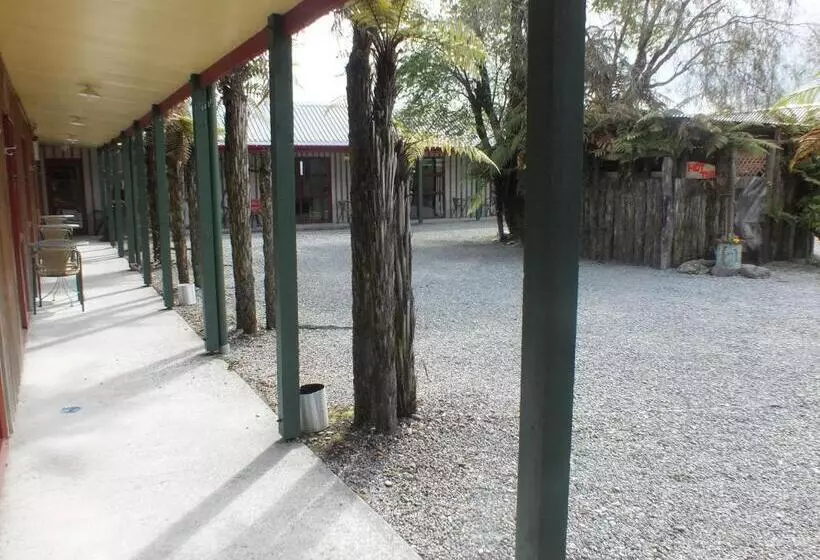 Alberg Glow Worm Accommodation