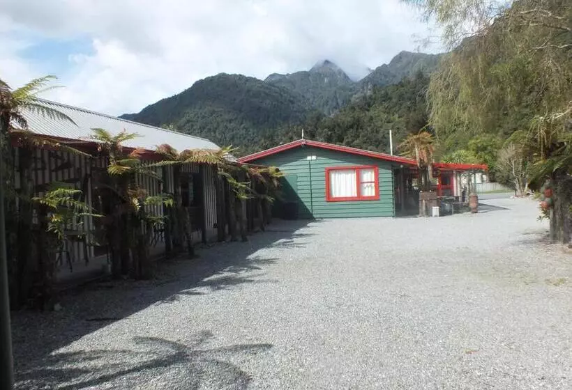 Alberg Glow Worm Accommodation