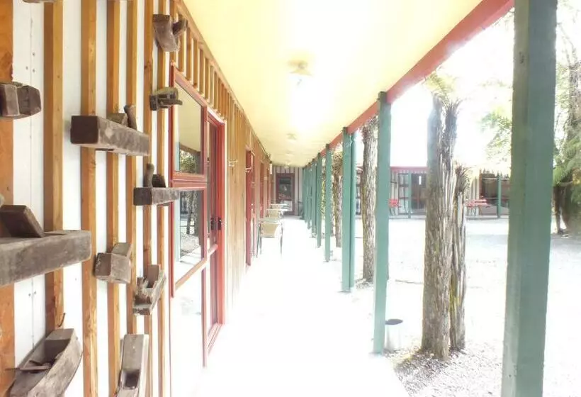 Alberg Glow Worm Accommodation