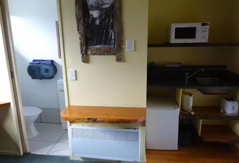 Alberg Glow Worm Accommodation