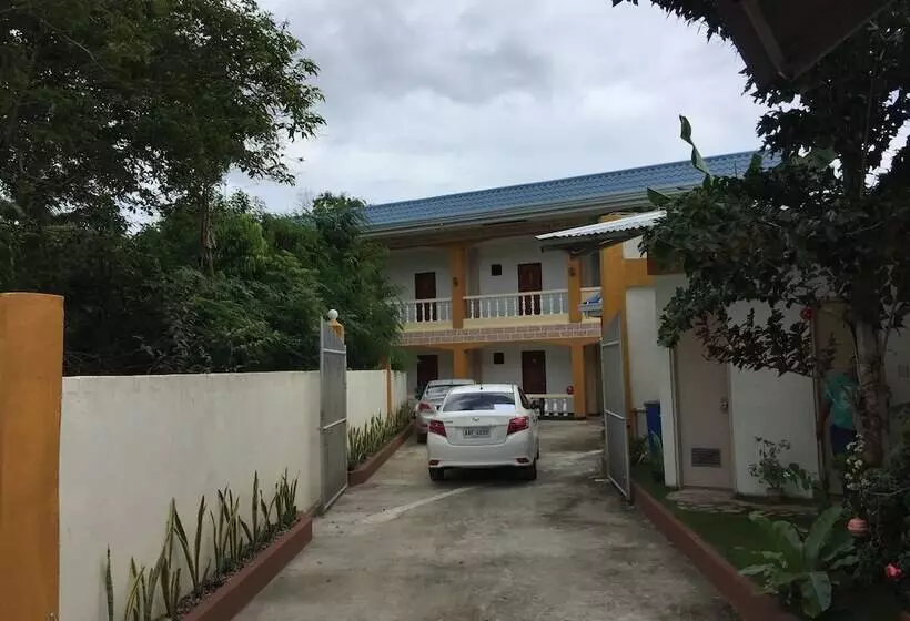 ベッドアンドブレックファースト Gemini Hotel And Restaurant