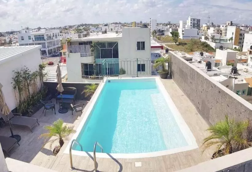 Boca Inn Hotel & Suites