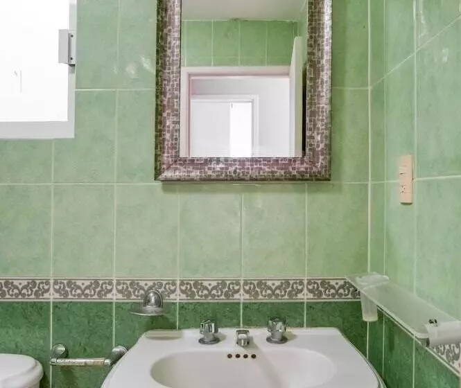 Boca Inn Hotel & Suites