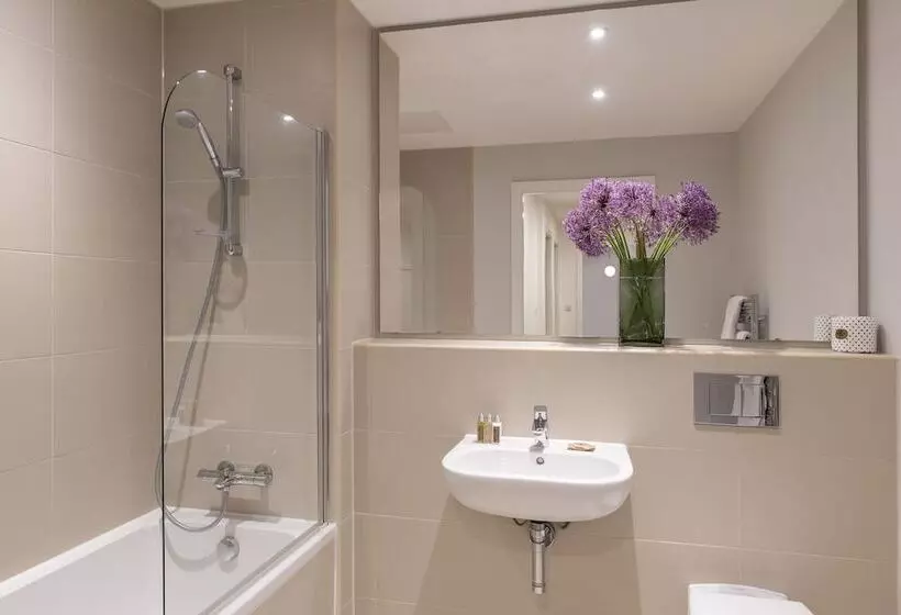 Cove Minshull Street