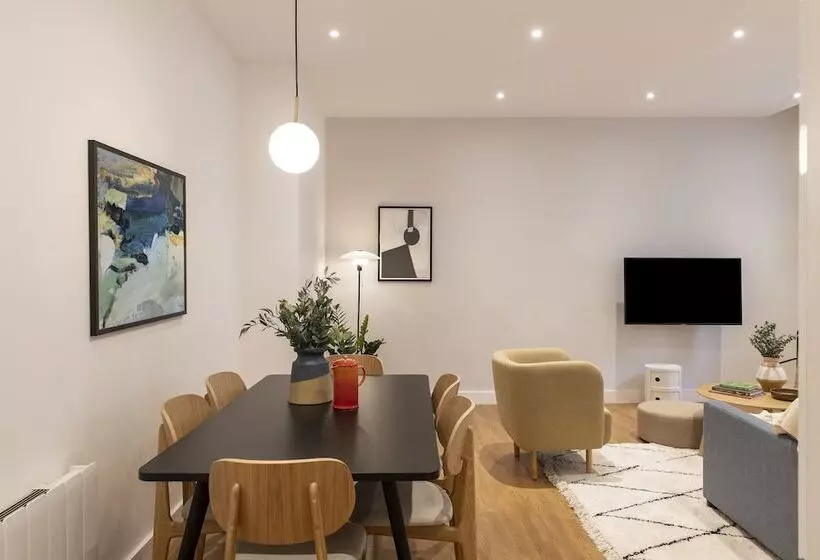 Cove Minshull Street