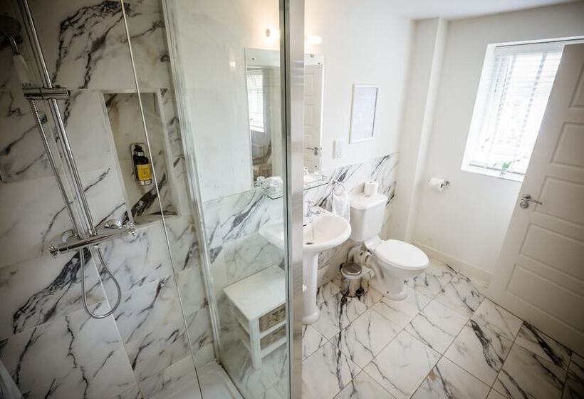 Отель Château Rhianfa