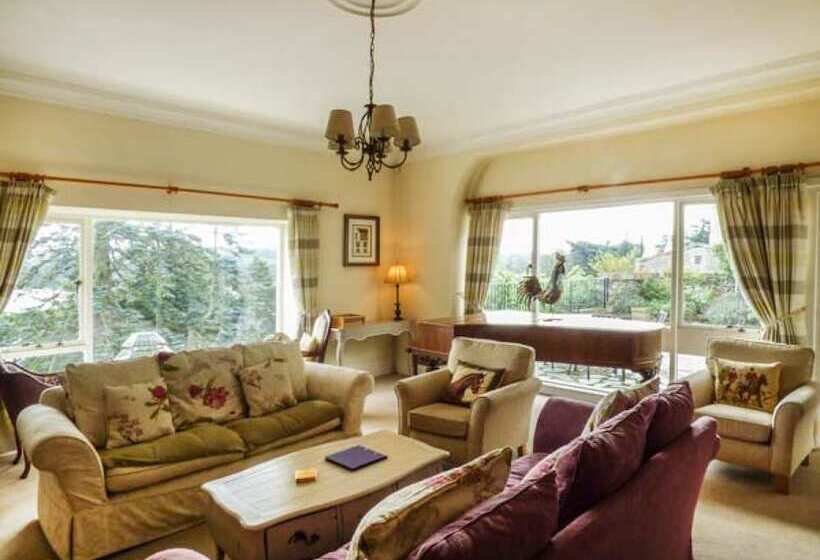 Отель Château Rhianfa