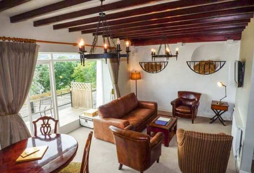 Отель Château Rhianfa