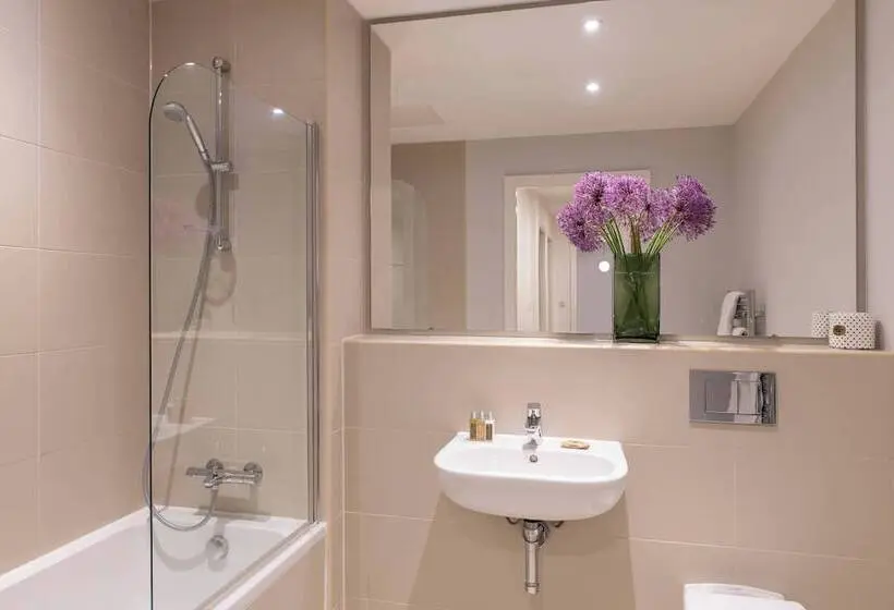 هتل Cove Minshull Street