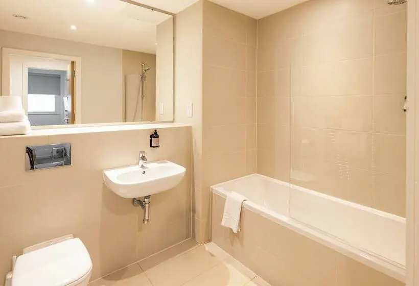 هتل Cove Minshull Street