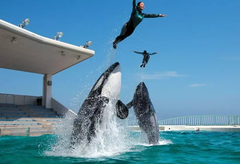 בית מלון כפרי Kamogawa Sea World