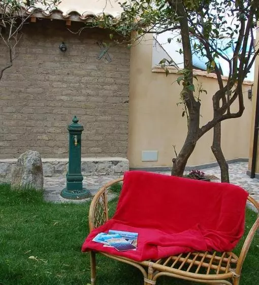 Отель La Corte Di Lucina