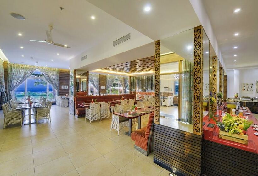 هتل Mayfair Waves