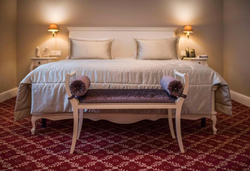 فندق Milutin Palace