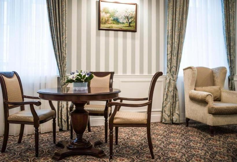 فندق Milutin Palace