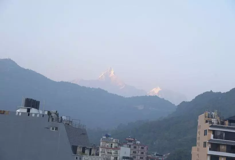 هتل Nepalaya Eco Hostel