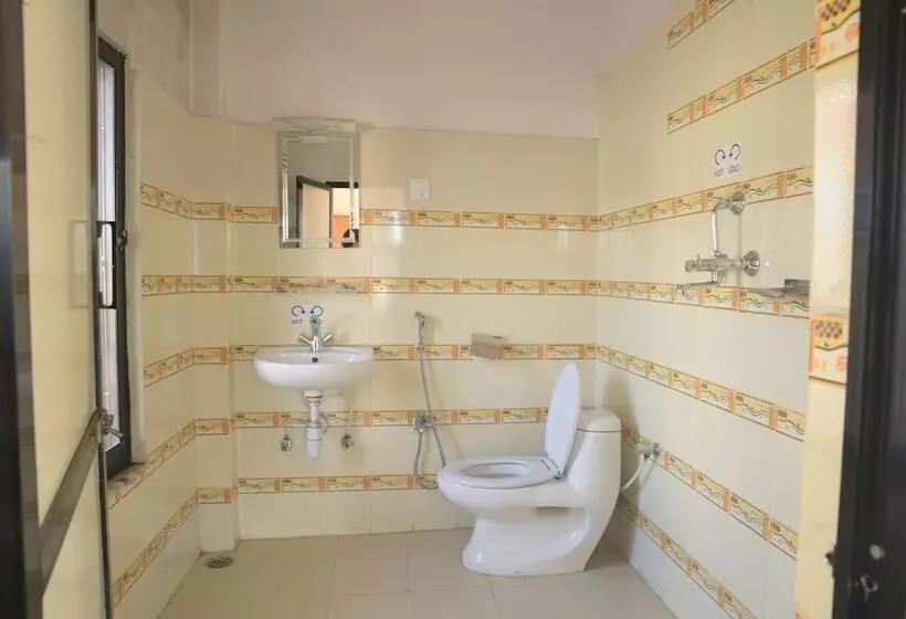 هتل Nepalaya Eco Hostel