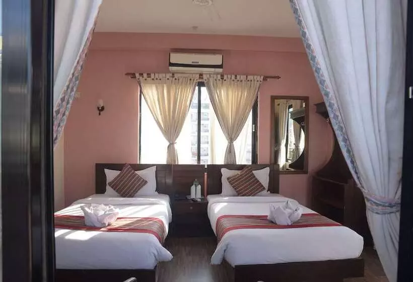 هتل Nepalaya Eco Hostel