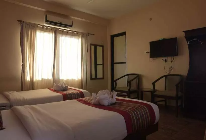 هتل Nepalaya Eco Hostel