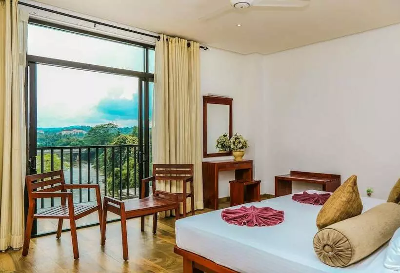 Hotel Oak Ray Regency