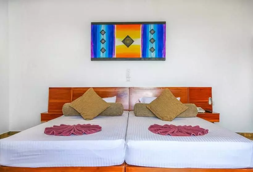 Hotel Oak Ray Regency