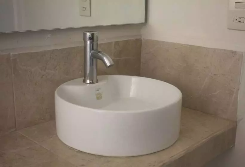 هتل Posada De La Moneda