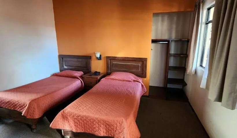 هتل Posada De La Moneda