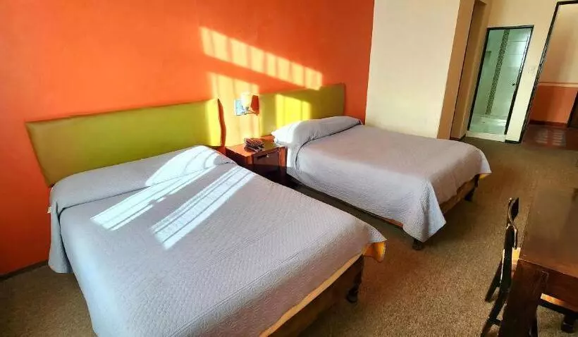 هتل Posada De La Moneda