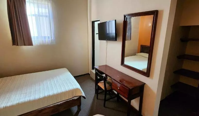 هتل Posada De La Moneda