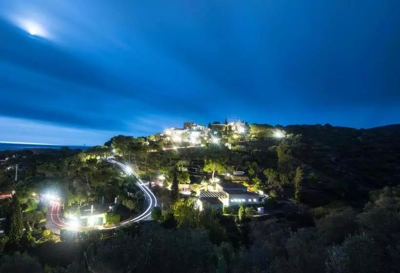 فندق Rec De Palau