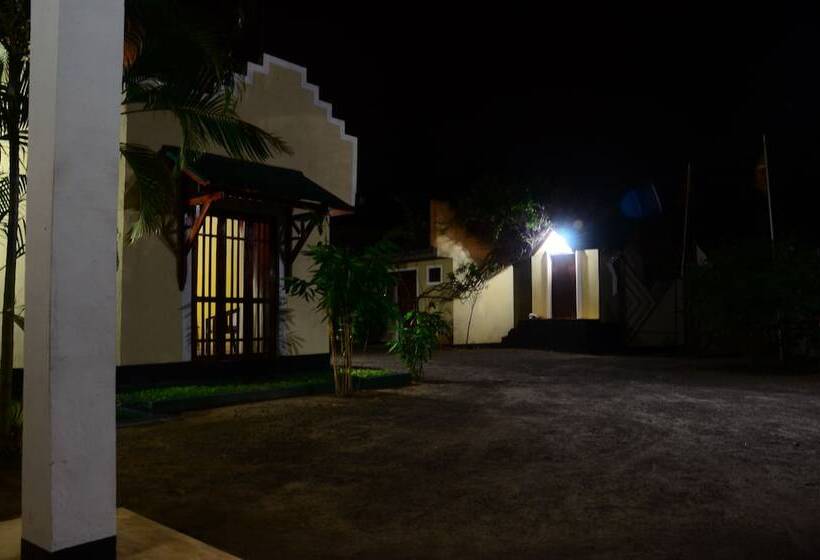 בית מלון כפרי Samorich