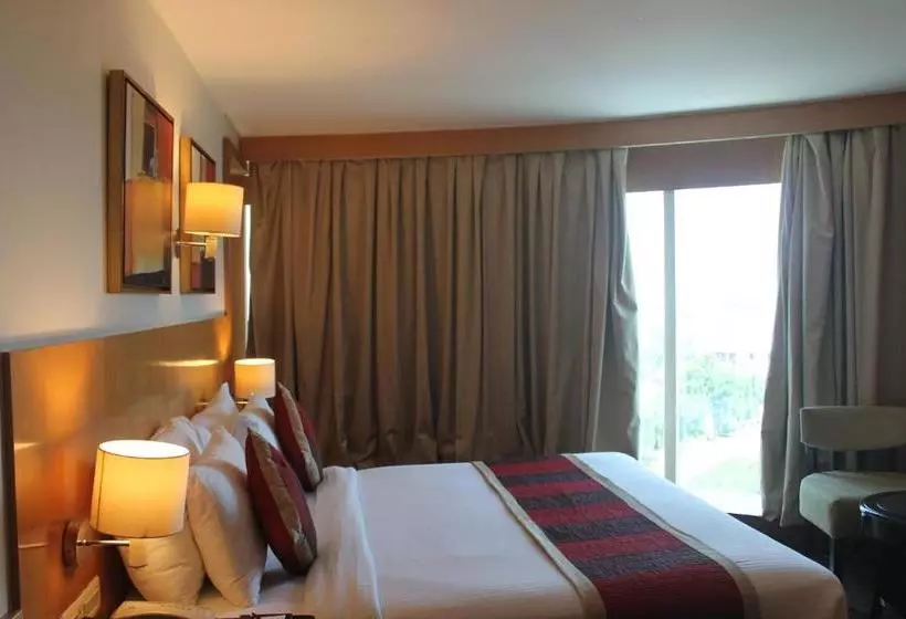 ホテル The Theme  Jaipur